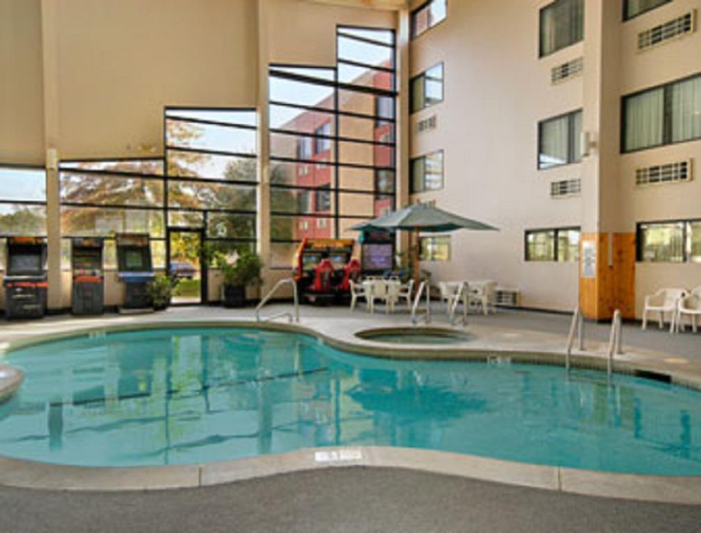 Days Inn By Wyndham Kirksville Kemudahan gambar